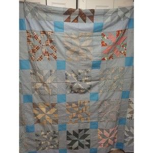 1960s Vintage Homemade Quilt. 82 x 74